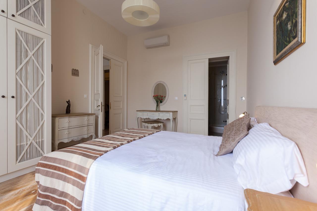Luxury Beachfront Apartment Banje Дубровник Экстерьер фото